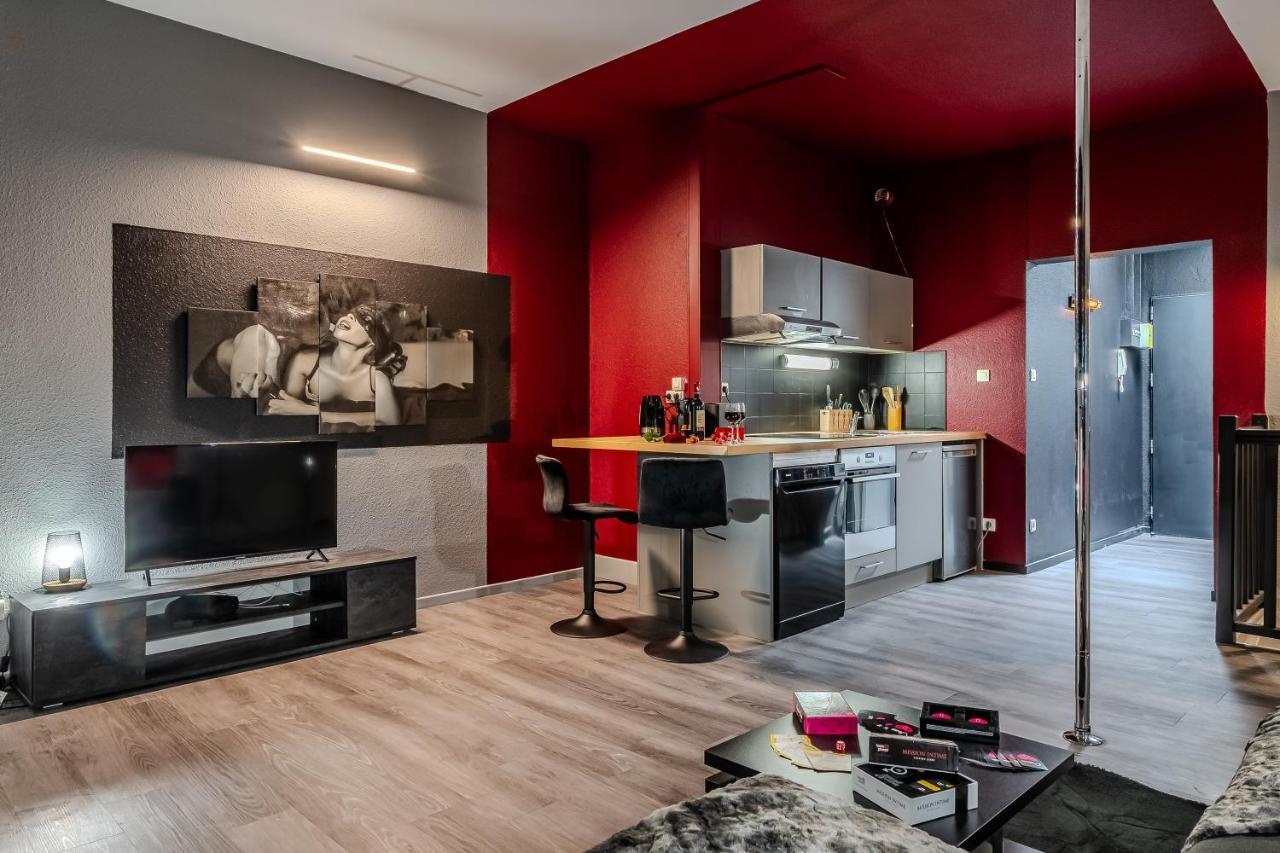 Cocon Sensuel - 50 Nuances - Les Cocons De Nath Apartment Montbeliard Ngoại thất bức ảnh