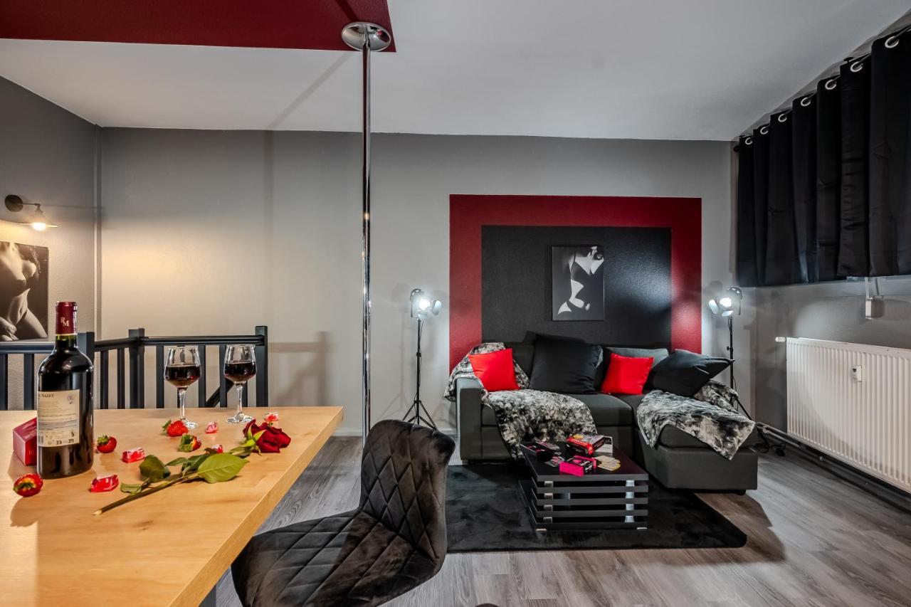 Cocon Sensuel - 50 Nuances - Les Cocons De Nath Apartment Montbeliard Ngoại thất bức ảnh