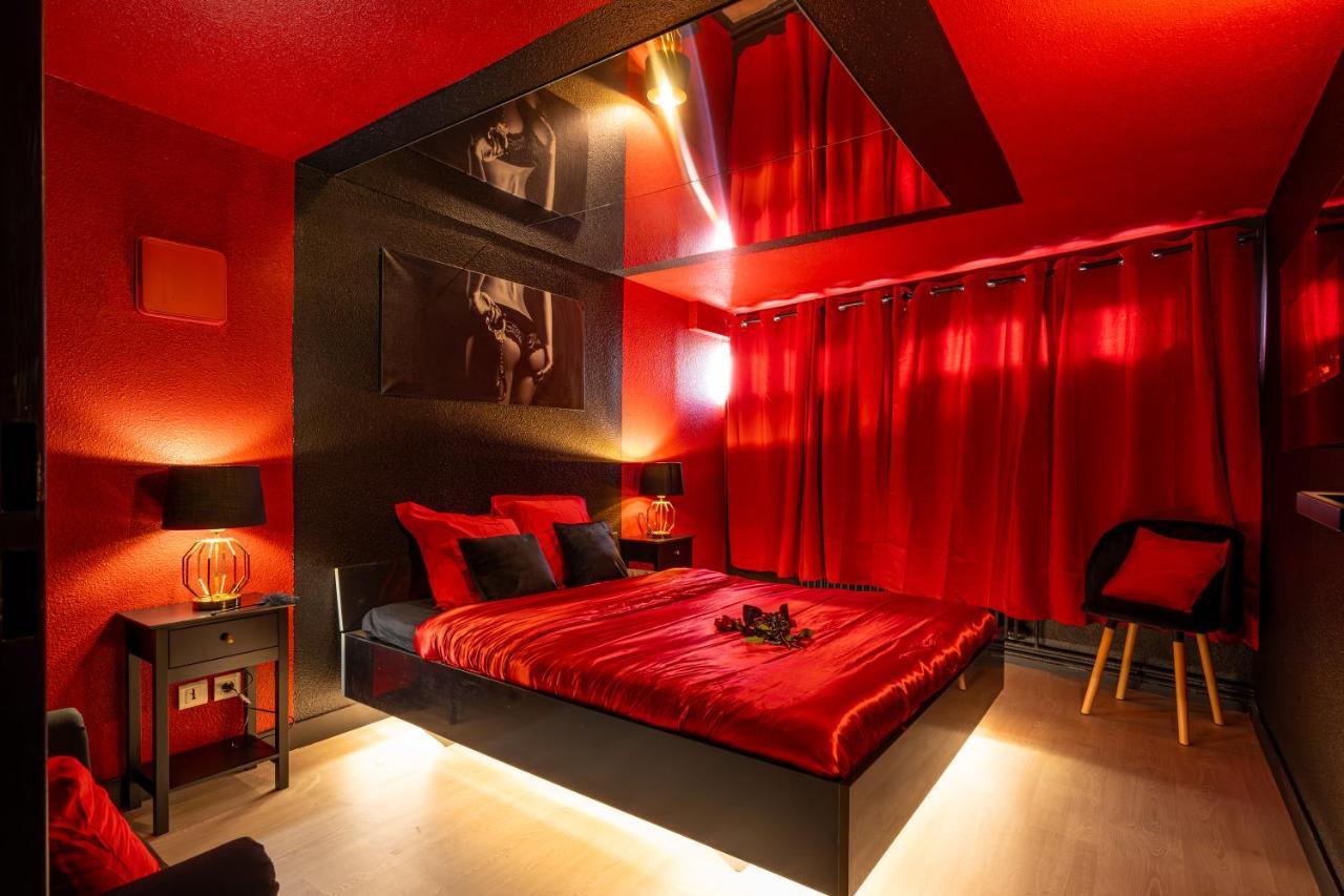 Cocon Sensuel - 50 Nuances - Les Cocons De Nath Apartment Montbeliard Ngoại thất bức ảnh
